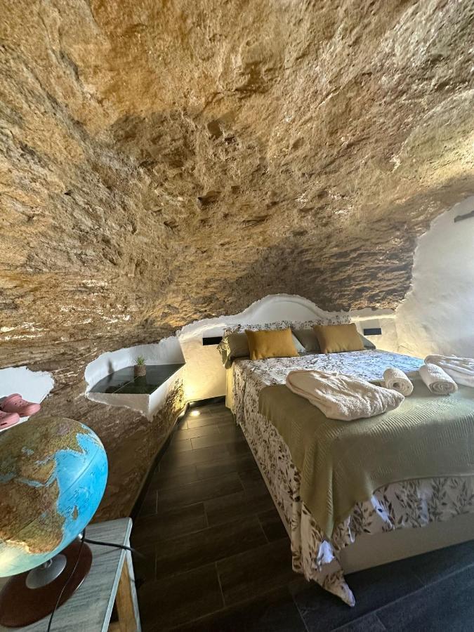 Tajito Romano Setenil De Las Bodegas Dış mekan fotoğraf